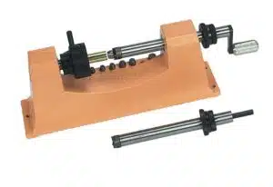 Lyman Universal Case Trimmer mit Power Adapter, inkl. 9 Pilots